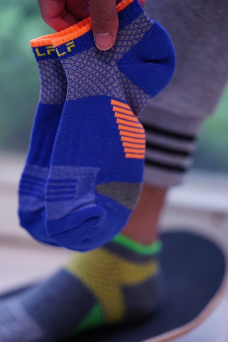 MIT 棉質足弓加壓慢跑踝襪藍色  (3色可選) 聖誕節交換禮物 - 襪子 - 棉．麻 藍色