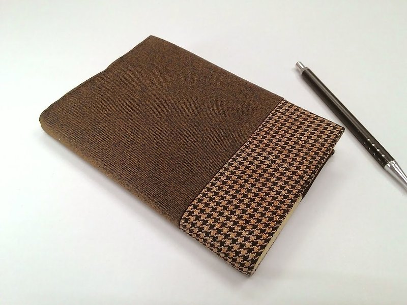 Exquisite A6 cloth bookcloth ~ brown (only product) B04-037 - สมุดบันทึก/สมุดปฏิทิน - วัสดุอื่นๆ 