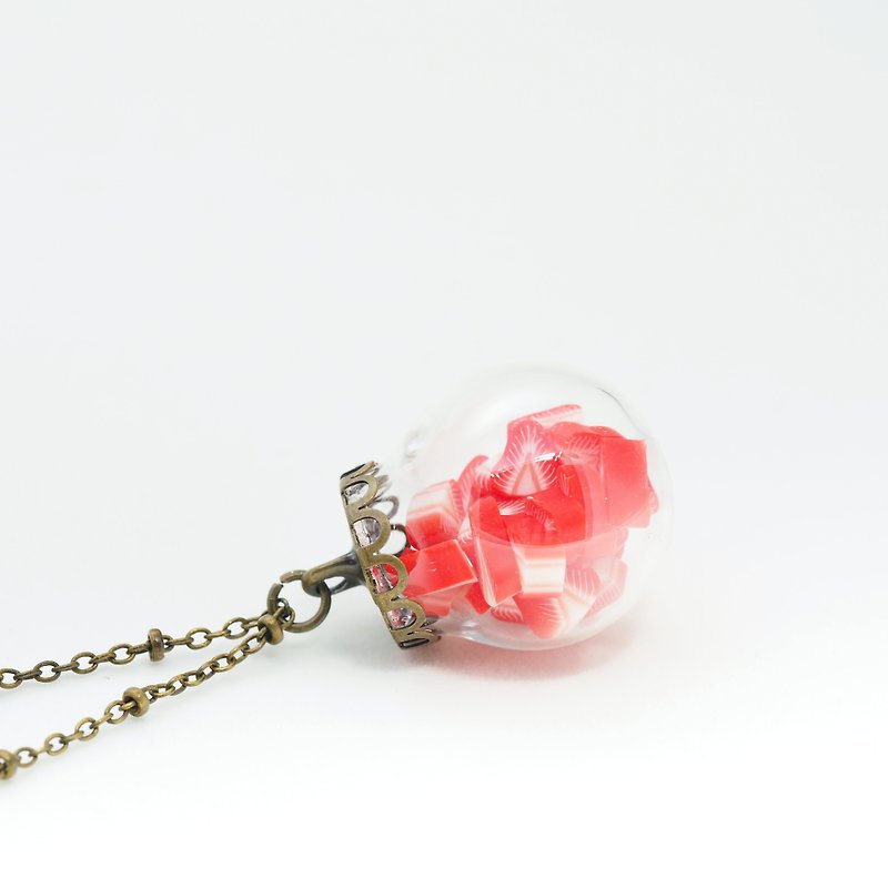 「OMYWAY」Hand Made Glass Globe Necklace – Strawberry Necklace - 頸鏈 - 玻璃 銀色