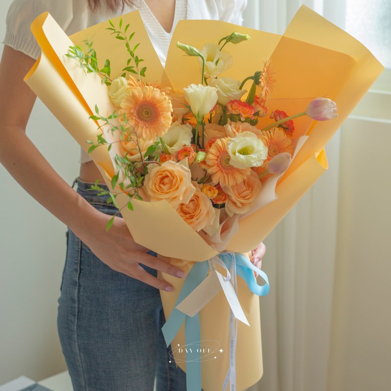 DAY OFF large bouquet rose bouquet proposal bouquet romantic confession flower bouquet gift - ช่อดอกไม้แห้ง - พืช/ดอกไม้ 