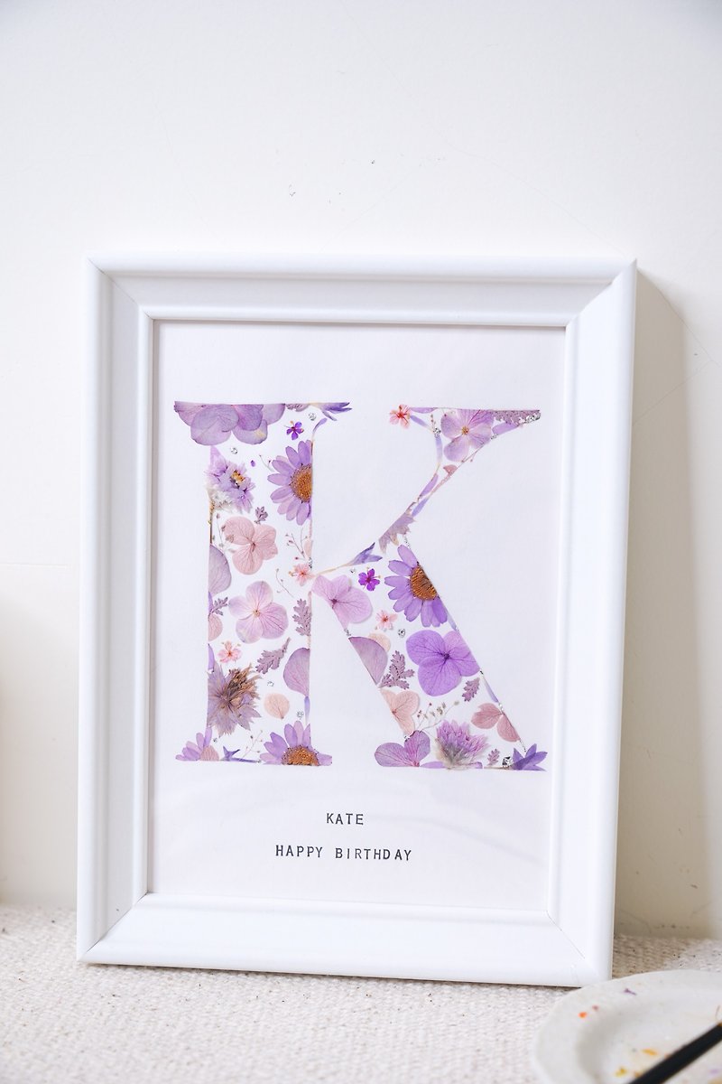 細緻工藝 押花字母藝術畫作-霧粉紫 單字母 - 卡片/明信片 - 植物．花 紫色