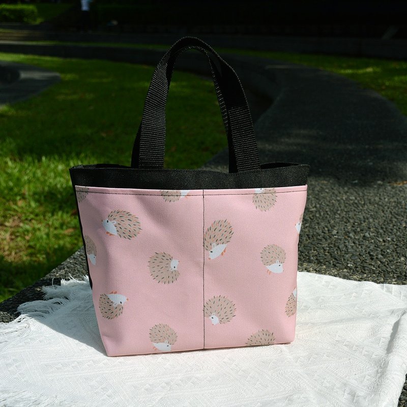 Illustration tote bag | Lunch bag - Hedgehog - Pink - กระเป๋าถือ - ผ้าฝ้าย/ผ้าลินิน 