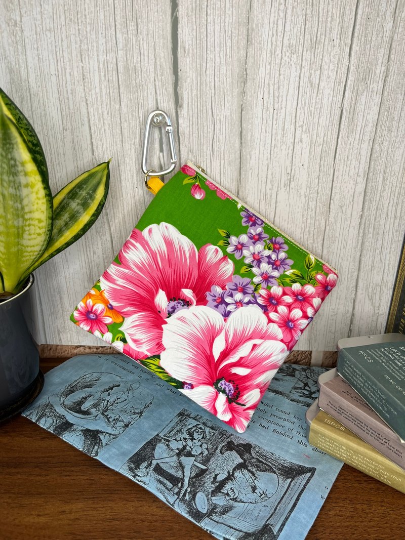 台灣客家花藝小袋 - 化妝包/收納袋 - 棉．麻 綠色