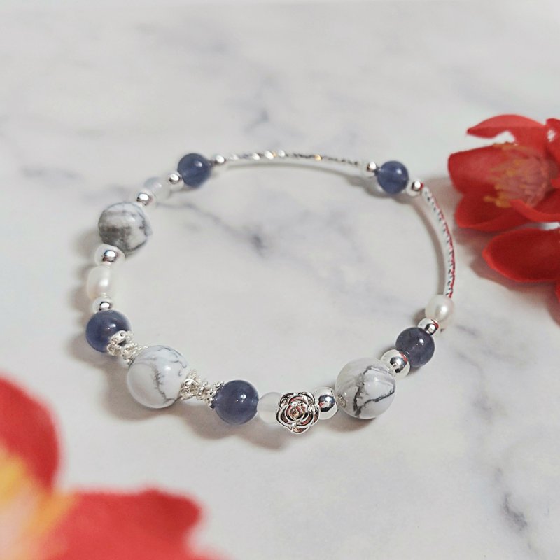 Blue and White Rhyme White Turquoise Viola Pearl Bracelet - สร้อยข้อมือ - หยก สีน้ำเงิน