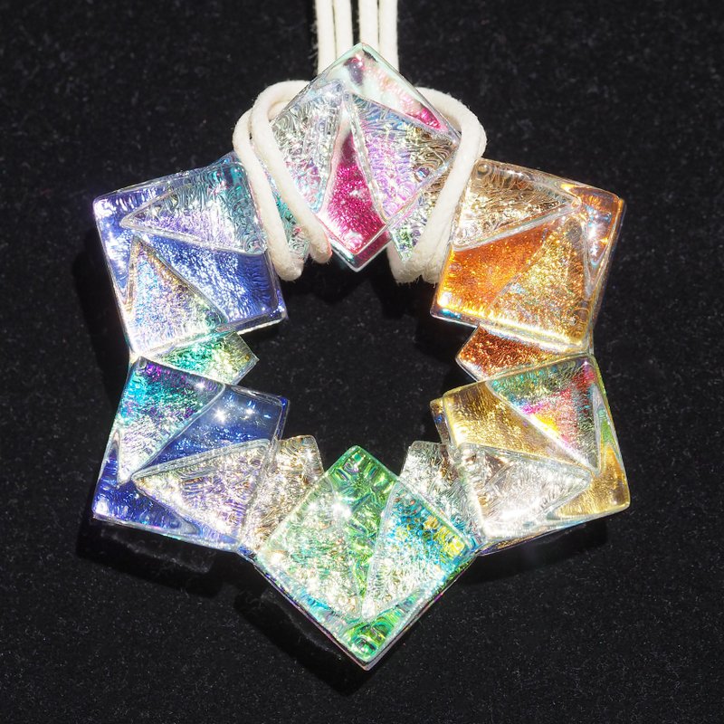 สร้อยคอแก้วพรีเมียม ลายเกล็ดหิมะโอโรรา งานแฮนด์เมดญี่ปุ่น - สร้อยคอ - แก้ว ขาว