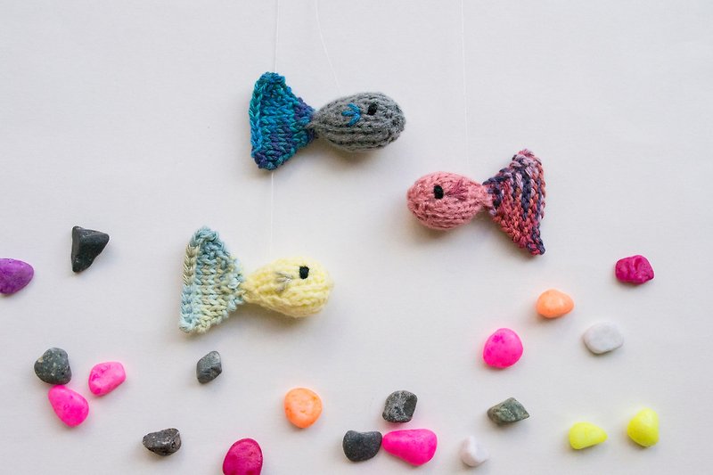 Rainbow Guppies knitted amigurumi home decor ornament - 擺飾/家飾品 - 其他材質 多色