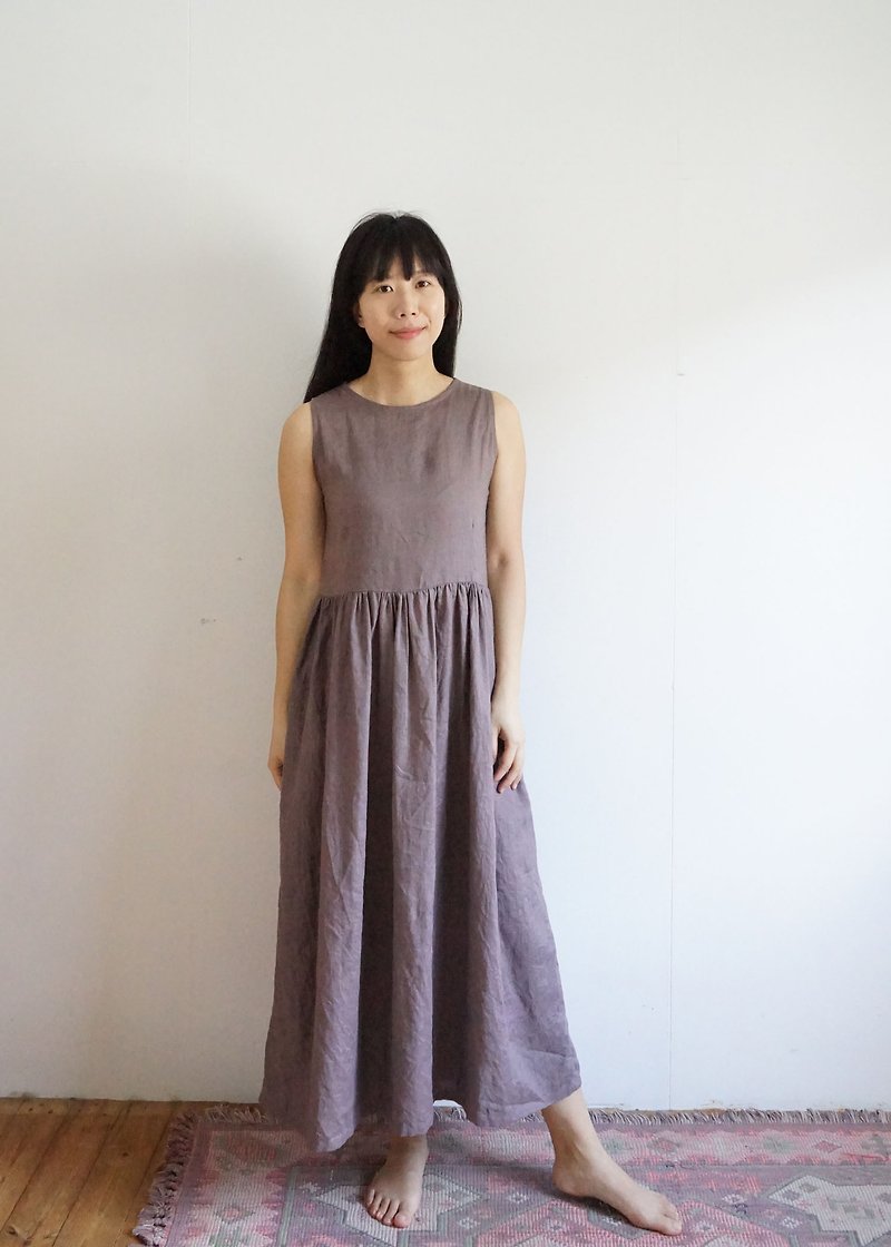 Shi miscellaneous goods | summer linen long dress | pleated slender style | multi-color customized style - ชุดเดรส - ผ้าฝ้าย/ผ้าลินิน 