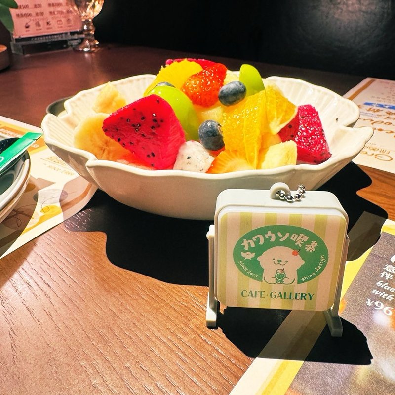 Shine原創可愛水獺喫茶店招牌燈牌縮微掛件冰箱貼 - 擺飾/家飾品 - 塑膠 