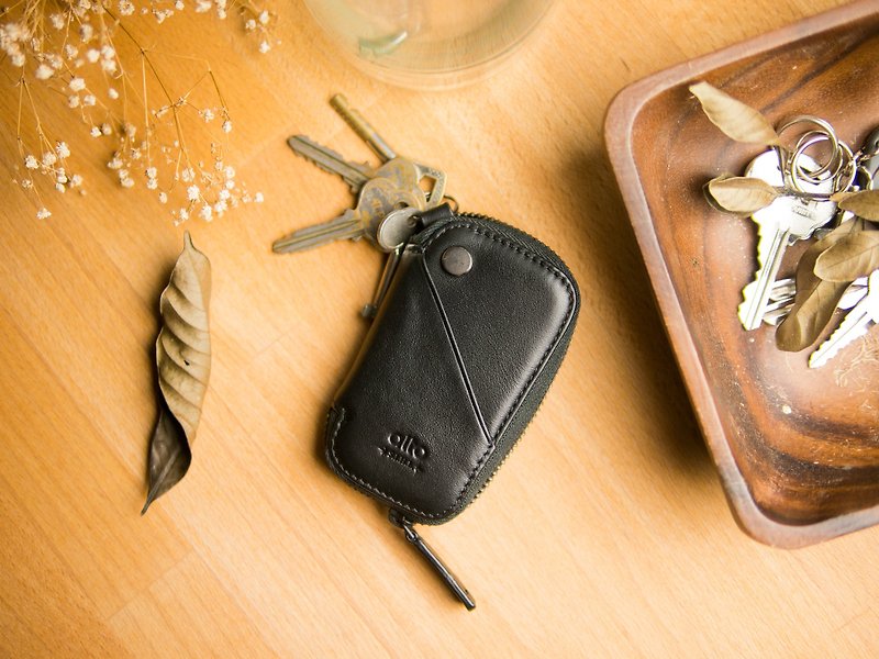 alto Leather Key Pouch – Raven - Keychains - Genuine Leather Black