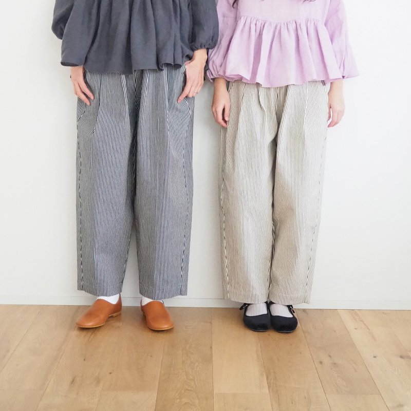 Cotton hickory balloon pants - 女長褲 - 棉．麻 白色