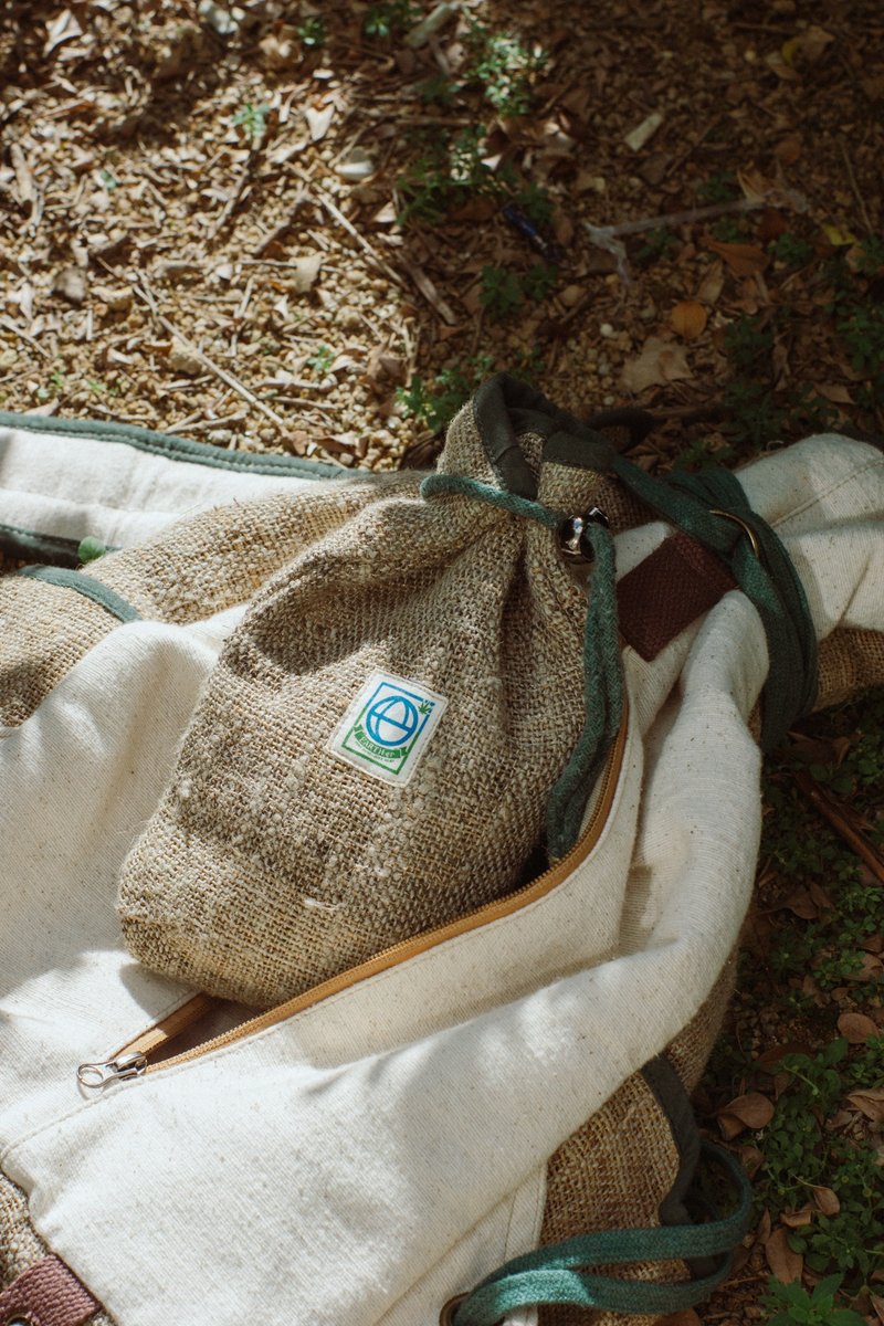 EARTH.er - HEMP DAILY Collection: Small Bunch Bags - กระเป๋าหูรูด - ผ้าฝ้าย/ผ้าลินิน สีกากี