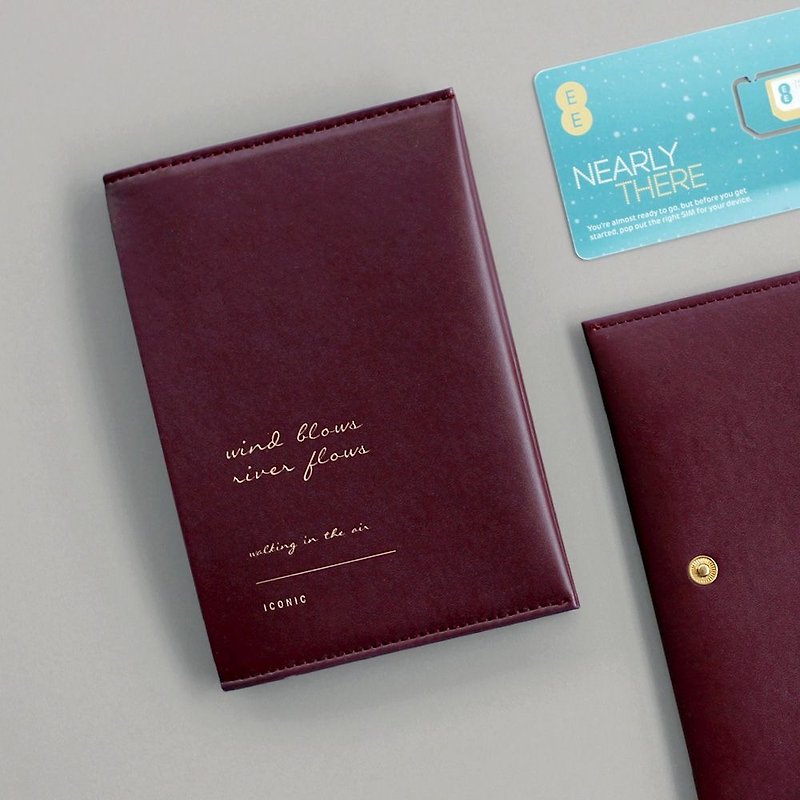 ICONIC 金釦對折護照短夾-博根地紅,ICO52613 - 護照夾/護照套 - 人造皮革 紅色