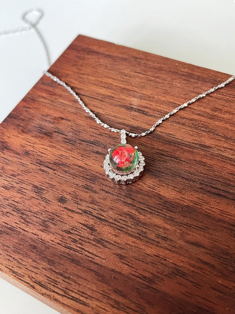 Baby Rose' Ash Glaze necklace - สร้อยคอ - แก้ว 