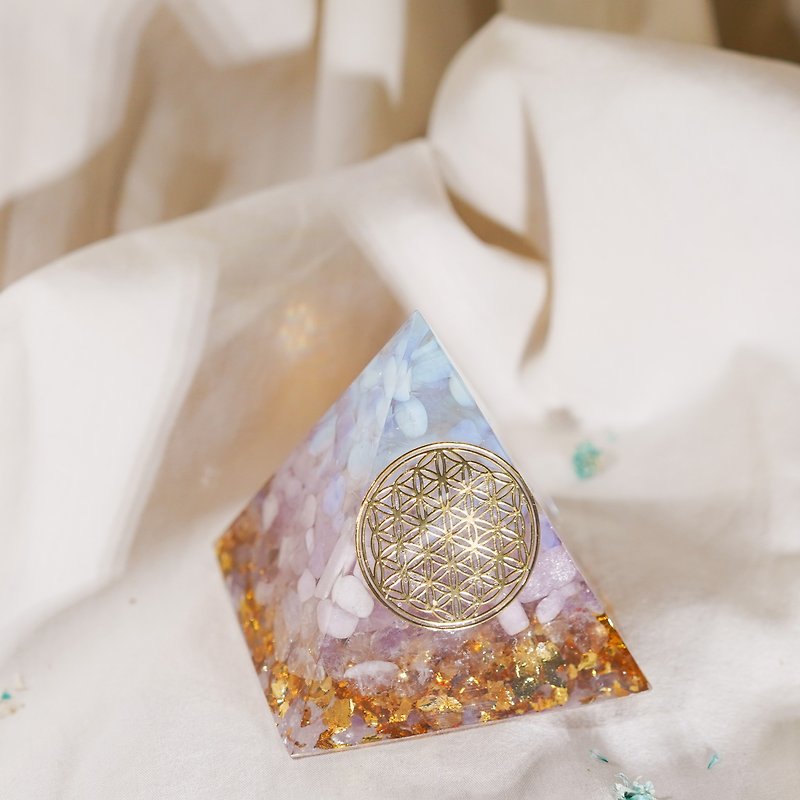 [Love yourself a little] Opal • Stone • Lavender Amethyst Energy Tower - ของวางตกแต่ง - เครื่องเพชรพลอย สึชมพู