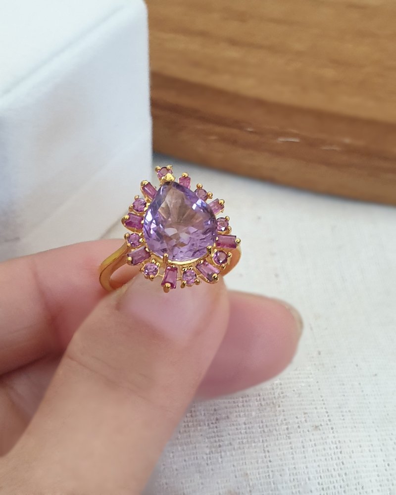 Purple Amethyst Gemstone with Fancy color gemstones, Silver Solitaire ring - 戒指 - 寶石 金色