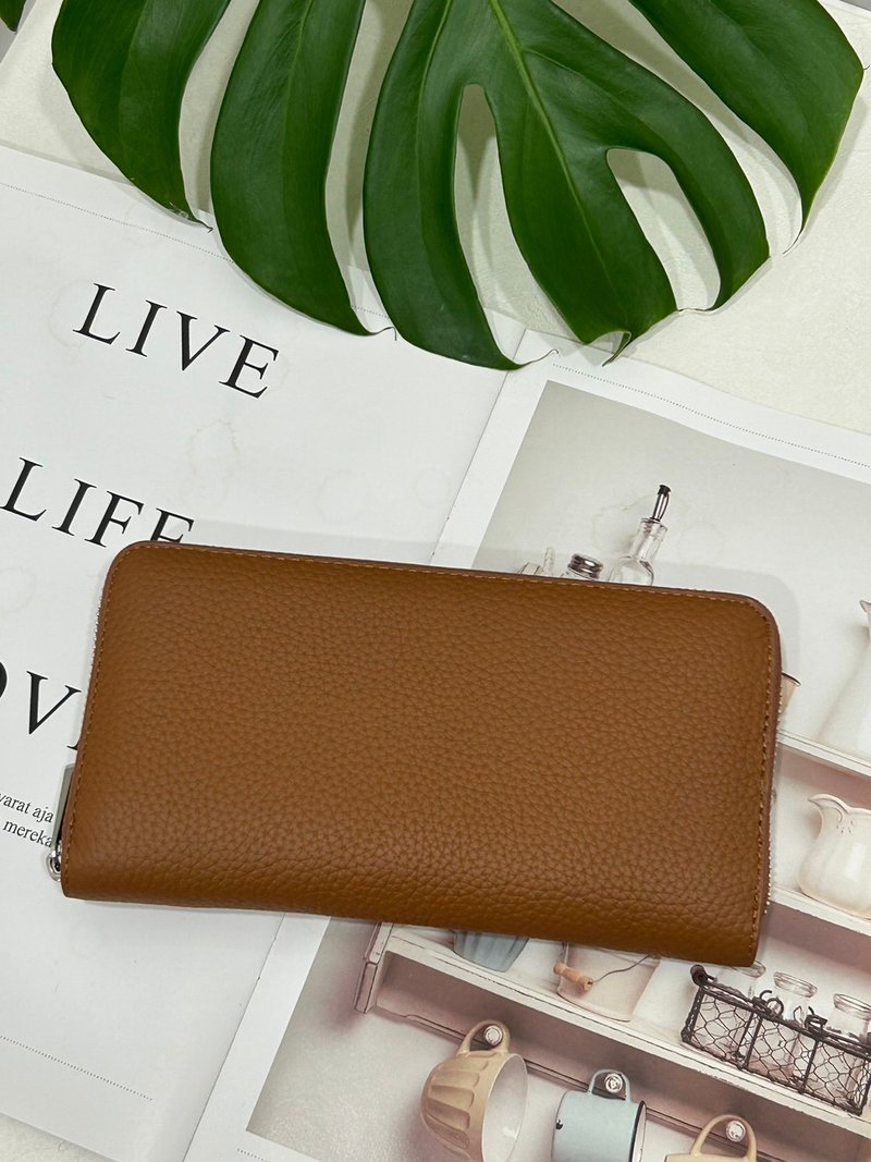 Hand a gift long clip - Wallets - Faux Leather Brown