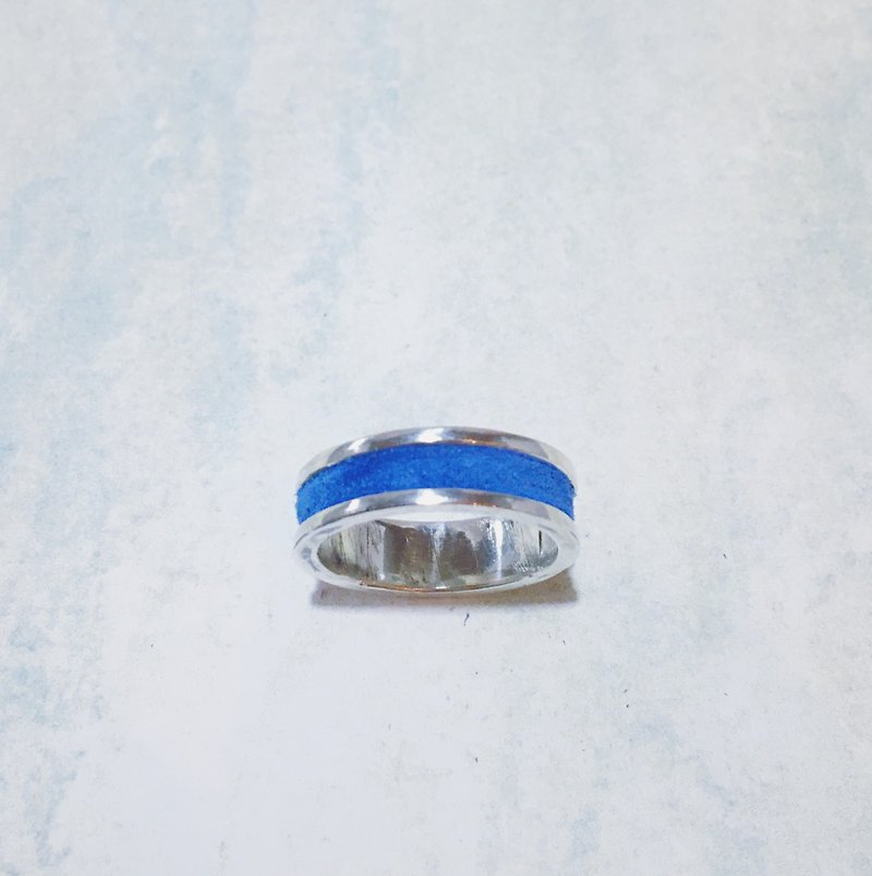 Shiho: Color suede and Silver ring - แหวนทั่วไป - โลหะ สีเงิน