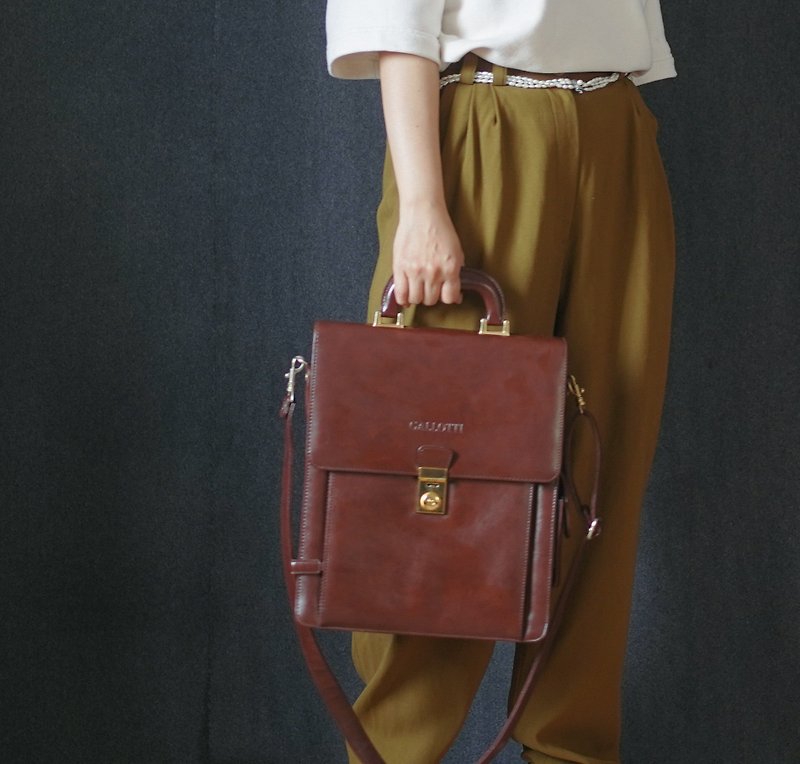 Portable coffee red long briefcase, vintage bag, mother's day gift - Briefcases & Doctor Bags - Other Materials Brown