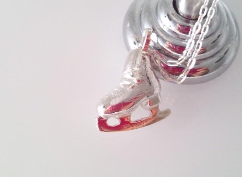 Figure skating shoes ◇ Silver Pendant - สร้อยคอ - โลหะ สีเงิน