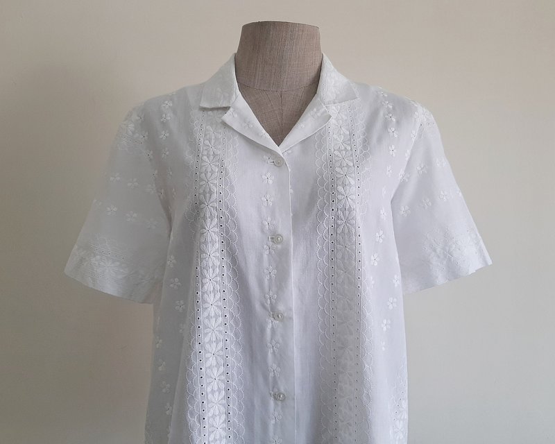 Vintage White Eyelet Lace Blouse - Women's Tops - Cotton & Hemp White