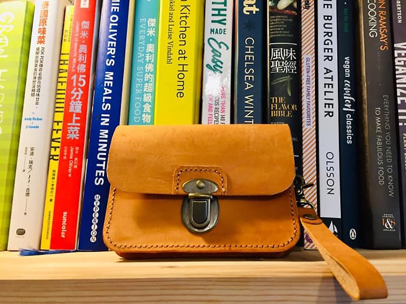 All leather hand-stitched mini clutch bag cosmetic bag / lunch bag - กระเป๋าคลัทช์ - หนังแท้ สีส้ม