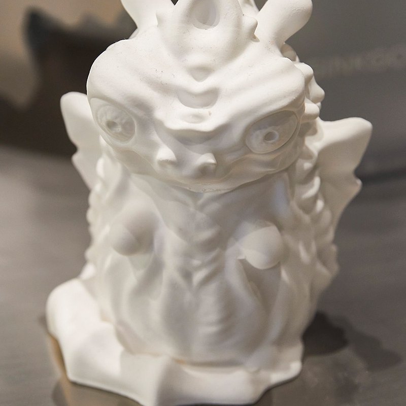 PENULTIMATE ceramic dragon diffuser - Fragrances - Porcelain White