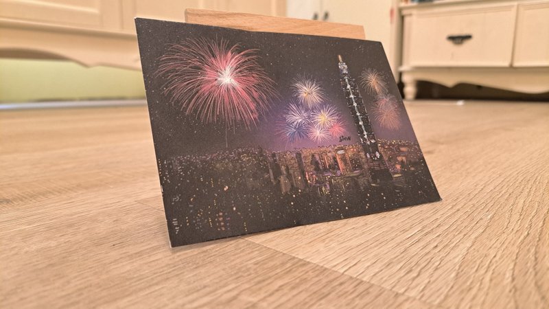 LiTTSE 臺灣印象  城市插畫 系列 台北101煙火夜景 插畫明信片 - 心意卡/卡片 - 紙 