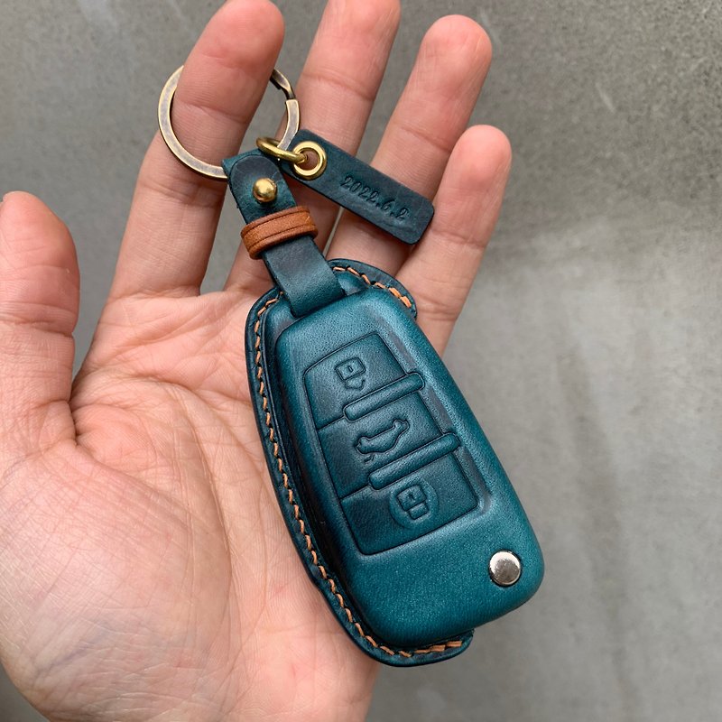 Pueblo Wax Leather car key case, car key cover, Audi Q5 Q7 Q8 e-tron TT R8 Q2 Q3 - Keychains - Genuine Leather Blue
