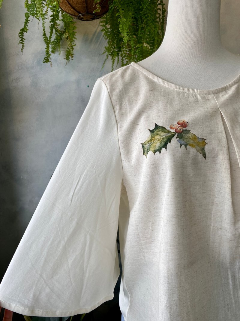 冬青 100%純棉麻 圓領 8分大水袖 前胸打折設計 獨家水彩畫風 - 女上衣/長袖上衣 - 棉．麻 