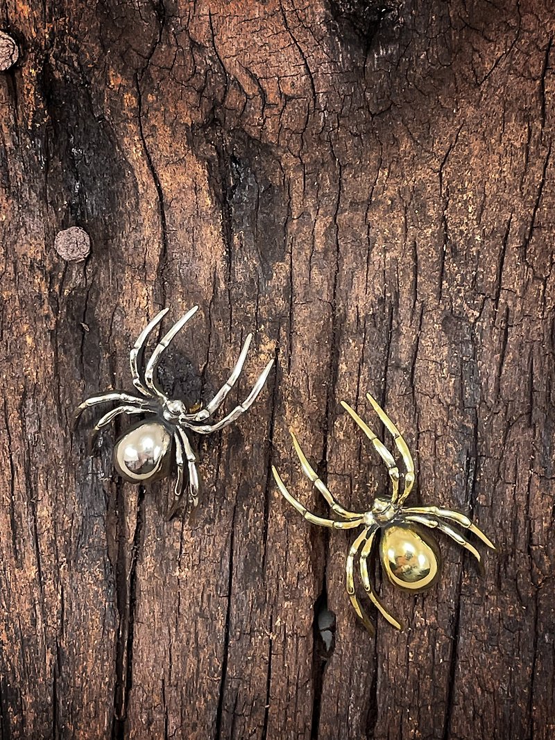 Spider Brooch Avalable in 2 Colourways. - Brooches - Other Metals 