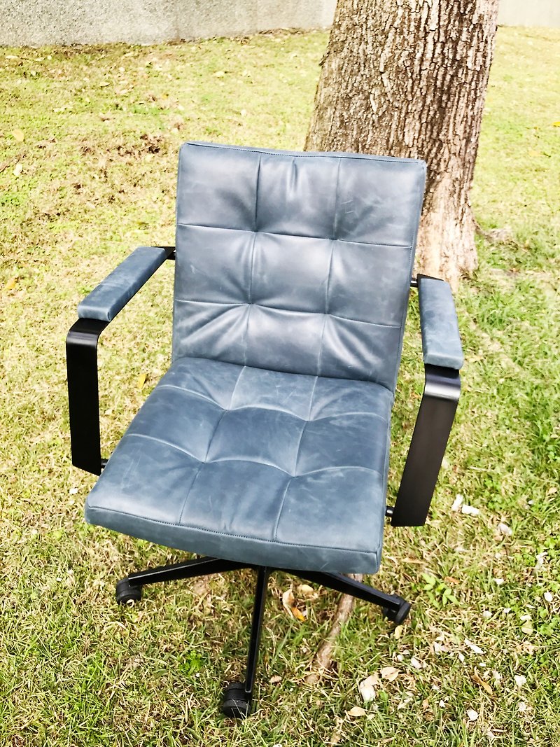 Gray-blue office chair - อื่นๆ - หนังแท้ สีน้ำเงิน