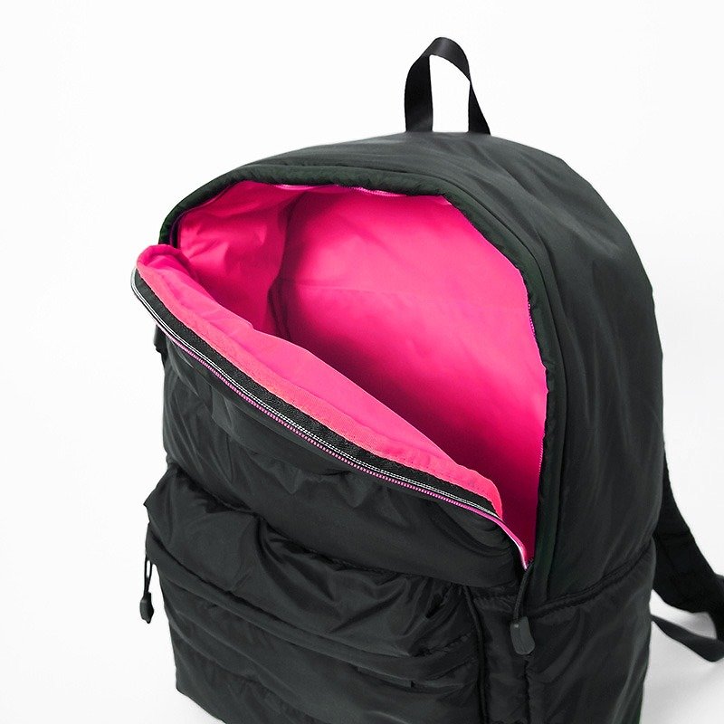 Backpack (large) Peach - กระเป๋าเป้สะพายหลัง - วัสดุอื่นๆ สีดำ