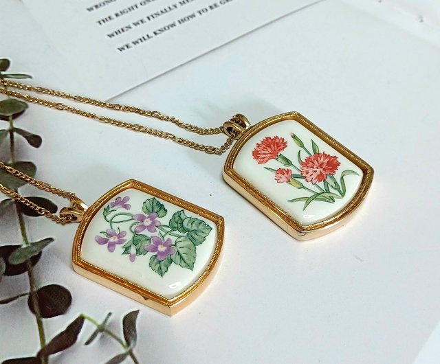 小物 PAGE 1PAGE-BK-Carnation Brooch Pin Floral Carnation W Blue Rhinestone VTG Gold Tone