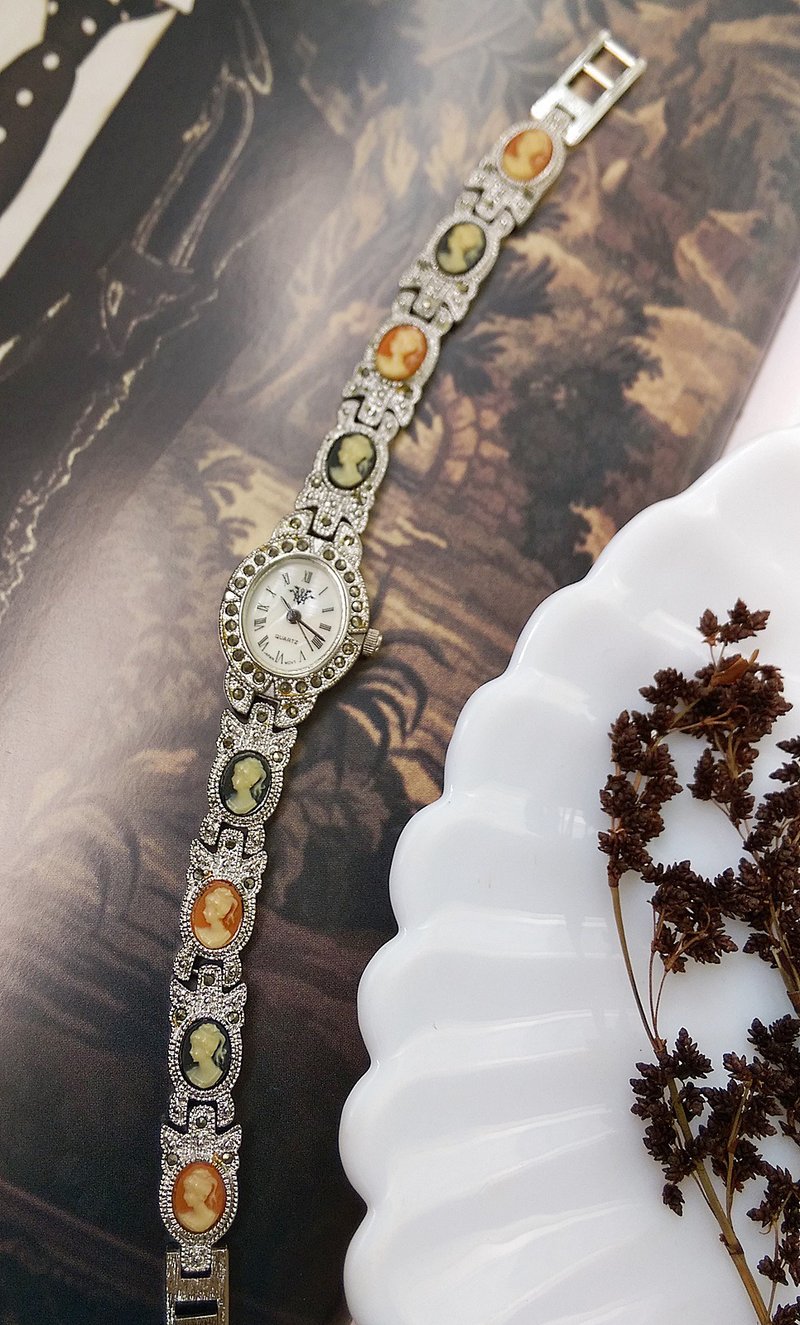 [Early ladies quartz watch] Cameo retro quartz watch old watch - นาฬิกาผู้หญิง - โลหะ สีทอง