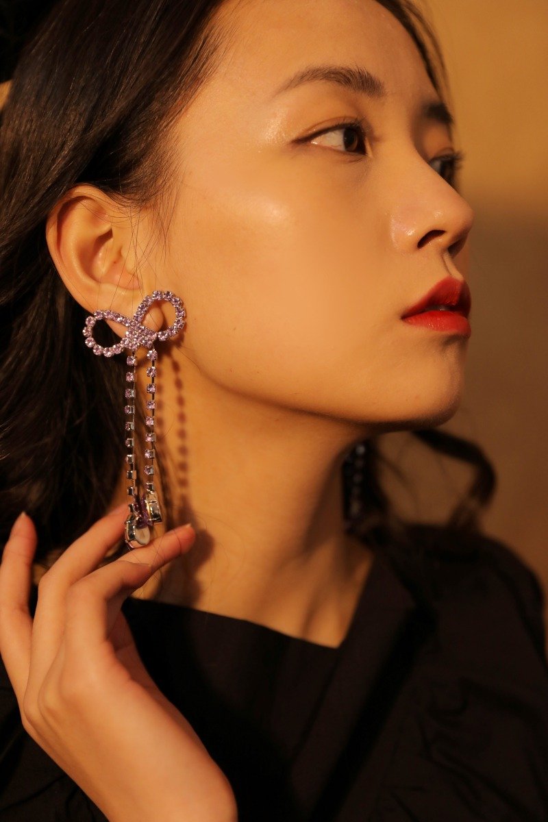 Bowknot drop tail earrings light luxury - ต่างหู - โลหะ สีแดง