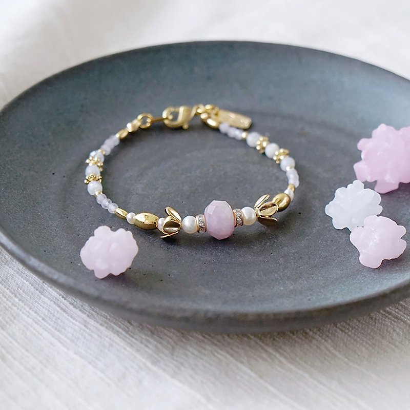 [Ficelle Fei Sha Light Jewelry] Camellia and Fruit-Spodumene - Bracelets - Gemstone Pink