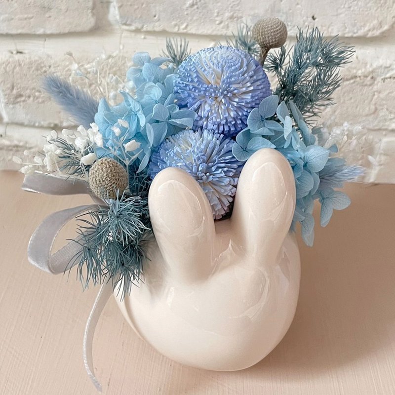 Sky Blue Bunny Immortal Diffusing Potted Flower - Dried Flowers & Bouquets - Plants & Flowers Blue