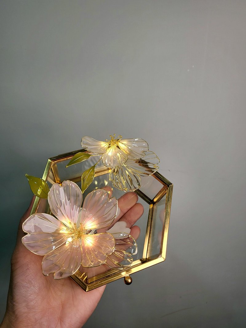 【沾浸藝術•玻璃飾盒】櫻花。小夜燈。生日禮物 - 其他 - 樹脂 粉紅色