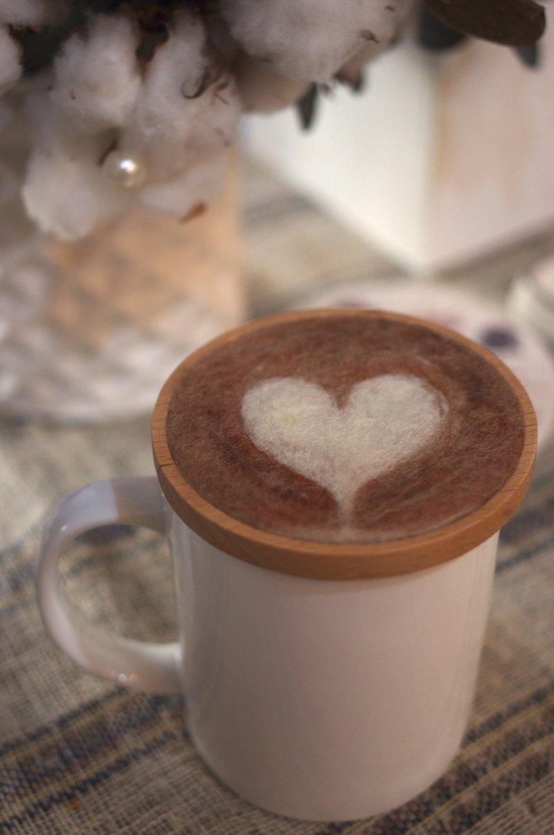 咖啡拉花上的拉花  羊毛氈拉花造型杯蓋（愛心款） - 小碟/醬油碟 - 木頭 咖啡色