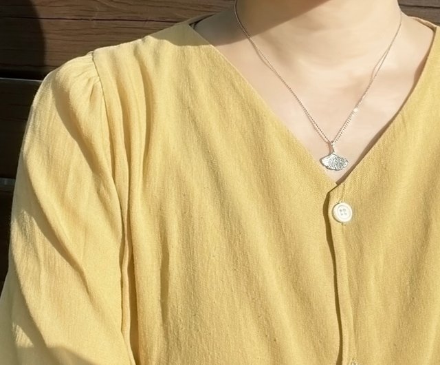 秋の葉イチョウシルバーネックレス - ショップ Cami Handicraft