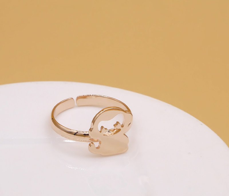 Handmade Little Monkey Ring - Pink gold plated on brass - 戒指 - 其他金屬 粉紅色
