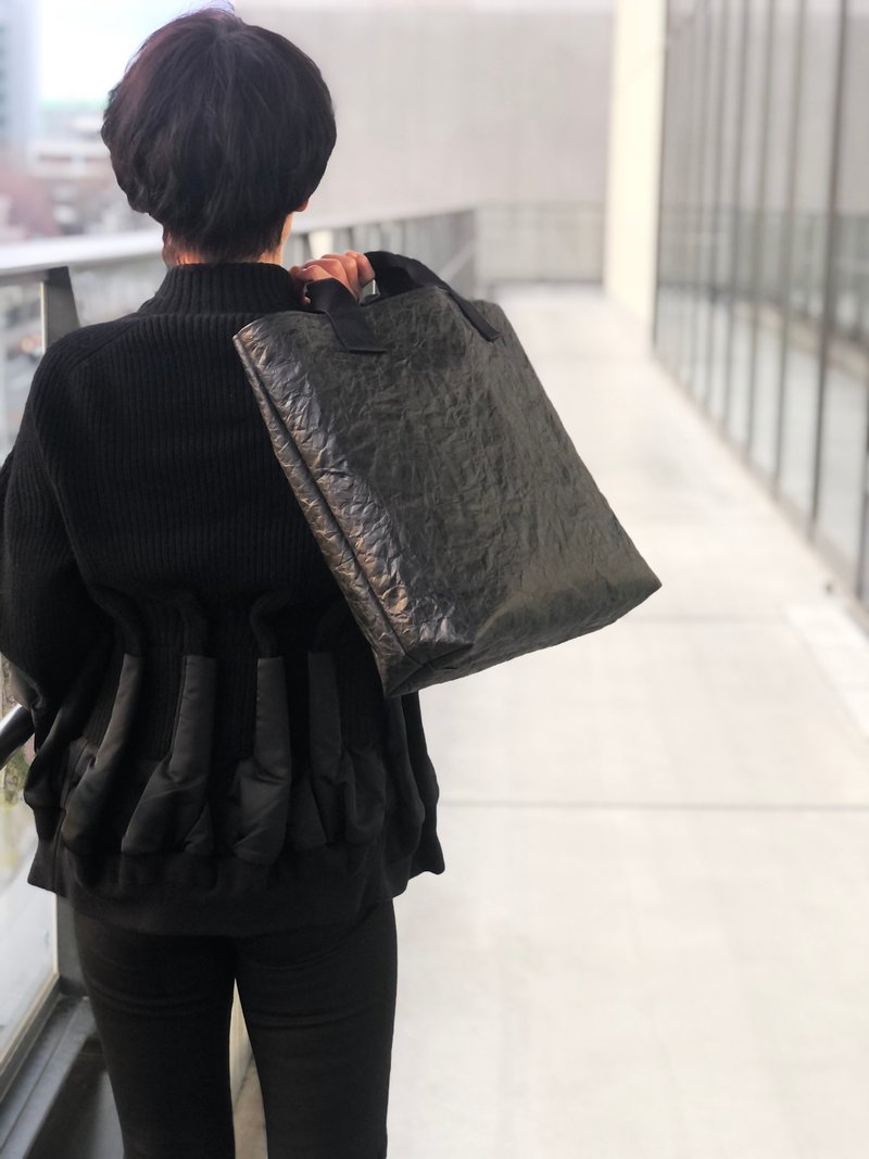 【東京直送】特殊機能環保托特包 black / M 手工製作 - 手袋/手提包 - 防水材質 銀色