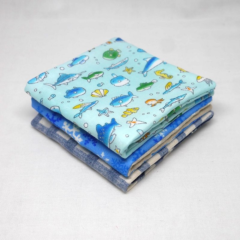 Japanese Handmade 6 layer of gauze mini-handkerchief/ 3 pieces in 1unit - 圍兜/口水巾 - 紙 藍色