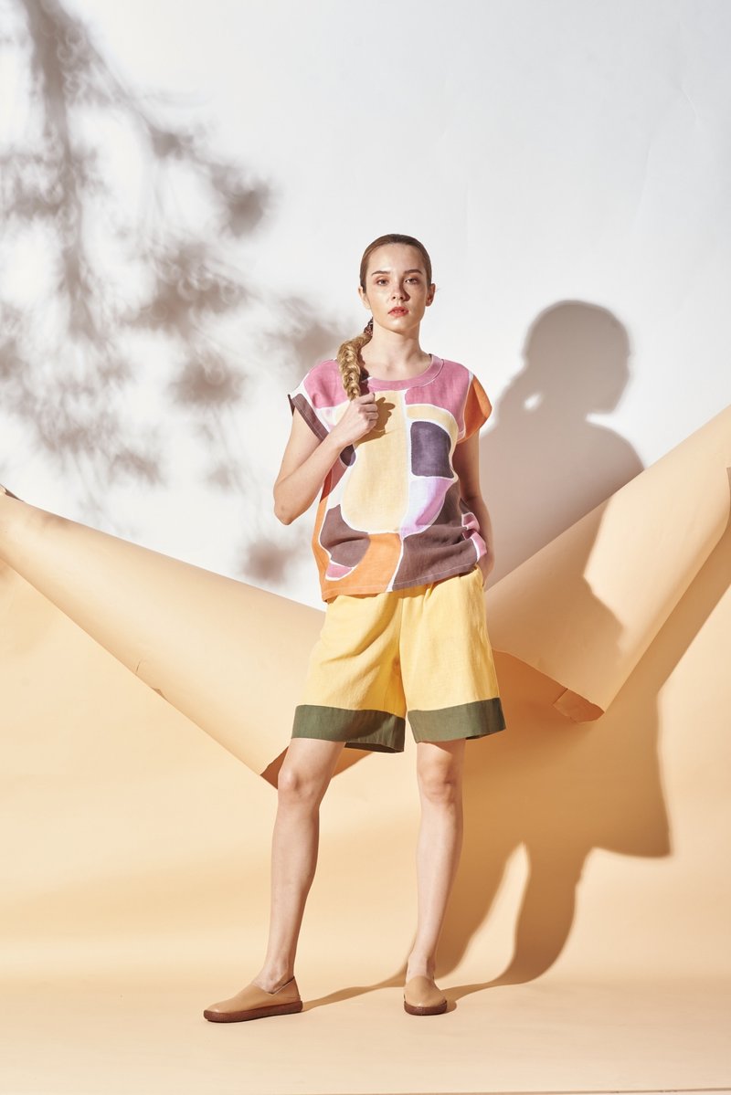 Tank top and Short Pants Linen Hand Paint Art&Decor - 女上衣/長袖上衣 - 棉．麻 黃色