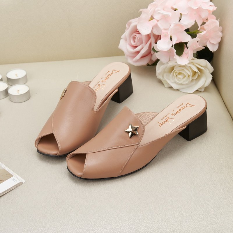 Yukou_Gold buckle square toe low heel slippers orange - รองเท้าแตะ - หนังแท้ สีกากี