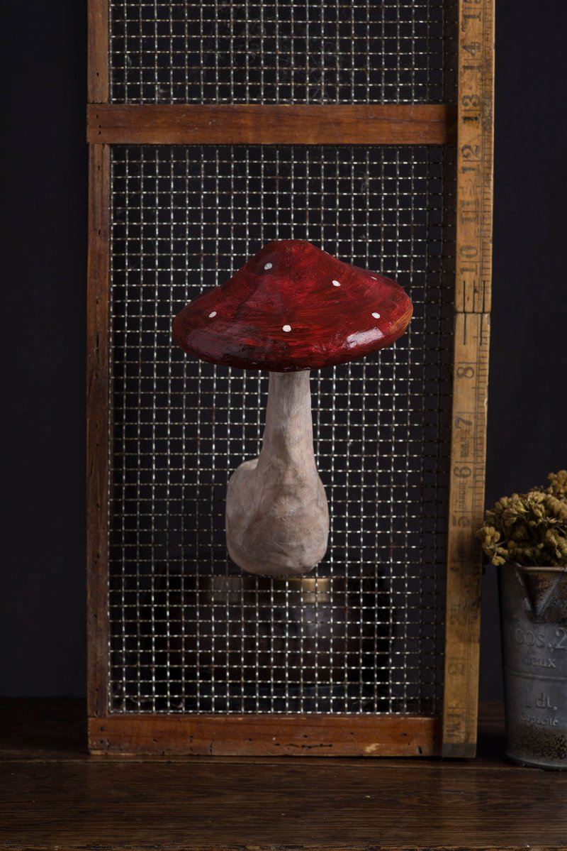 mushroom paper mache wall mount - ตกแต่งผนัง - กระดาษ สีแดง