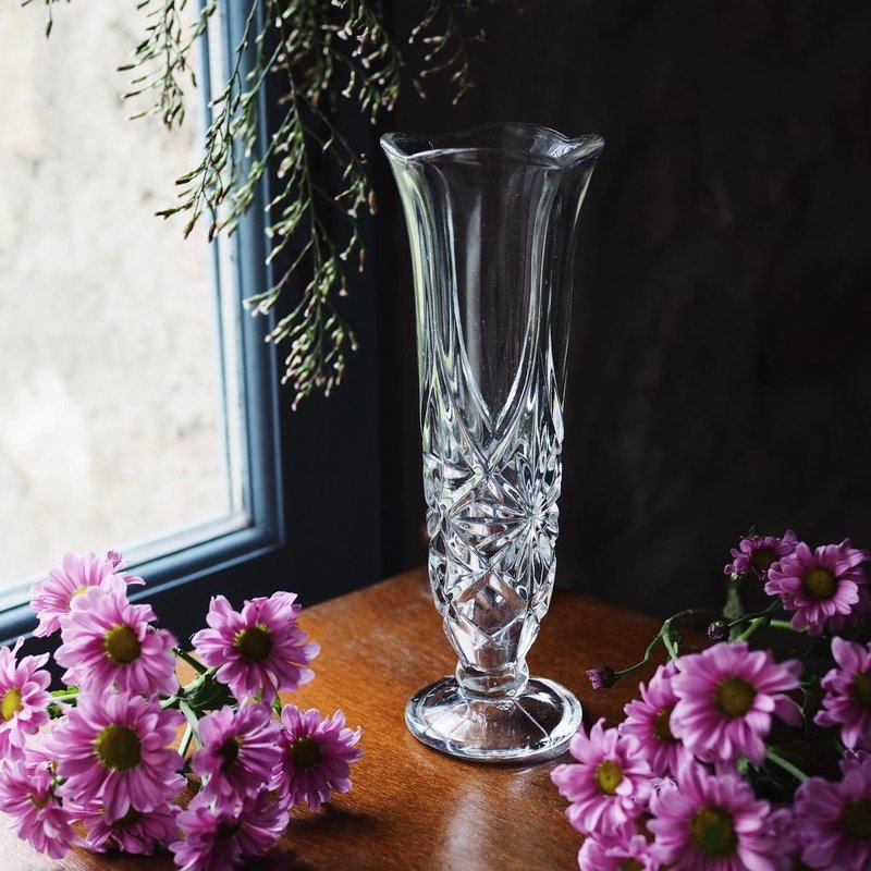 Italian Borgonovo Linda vintage tulip-shaped glass vase - Pottery & Ceramics - Glass Transparent