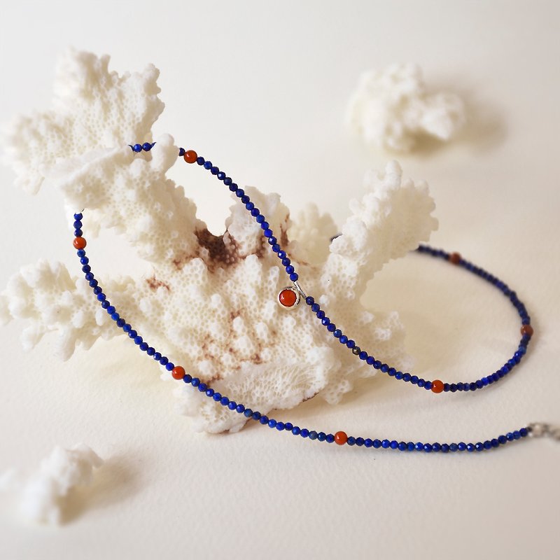 Handmade Simple Lazurite Beads with Coral gemstone Necklace,September Birthstone - สร้อยคอ - เครื่องเพชรพลอย สีน้ำเงิน