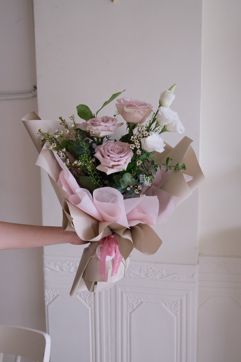 Quicksand Rose Simple Flower Bouquet/Taichung area only - Dried Flowers & Bouquets - Plants & Flowers Khaki