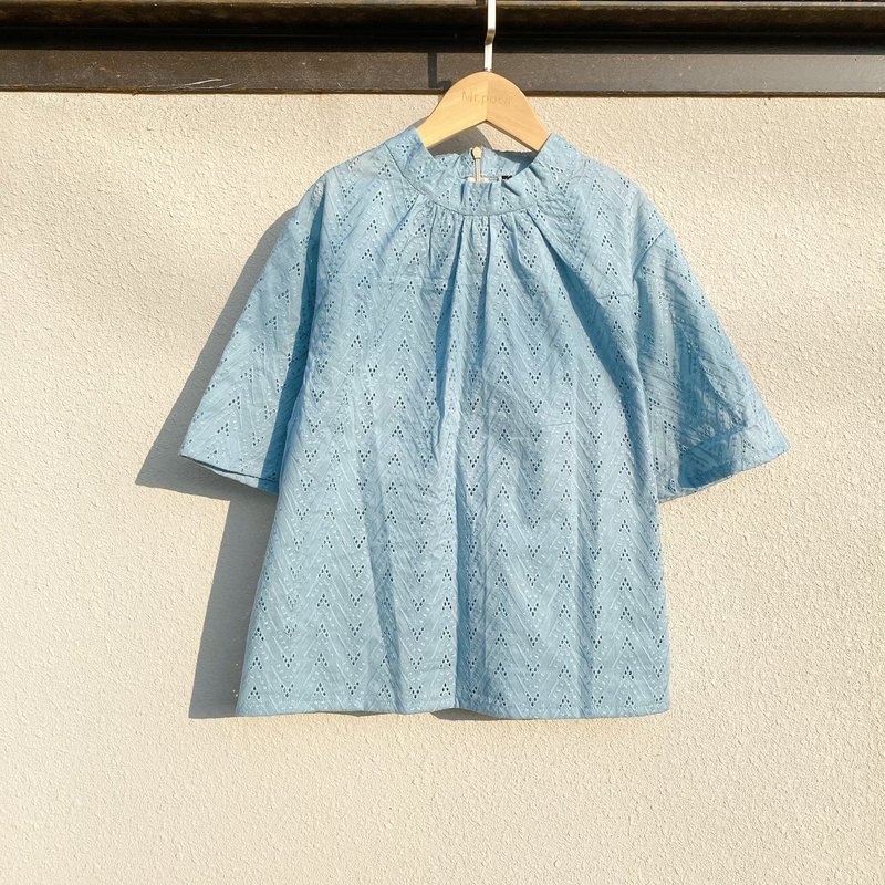刺繡灰藍 - 小圓舞曲上衣 - 女上衣/長袖上衣 - 棉．麻 多色